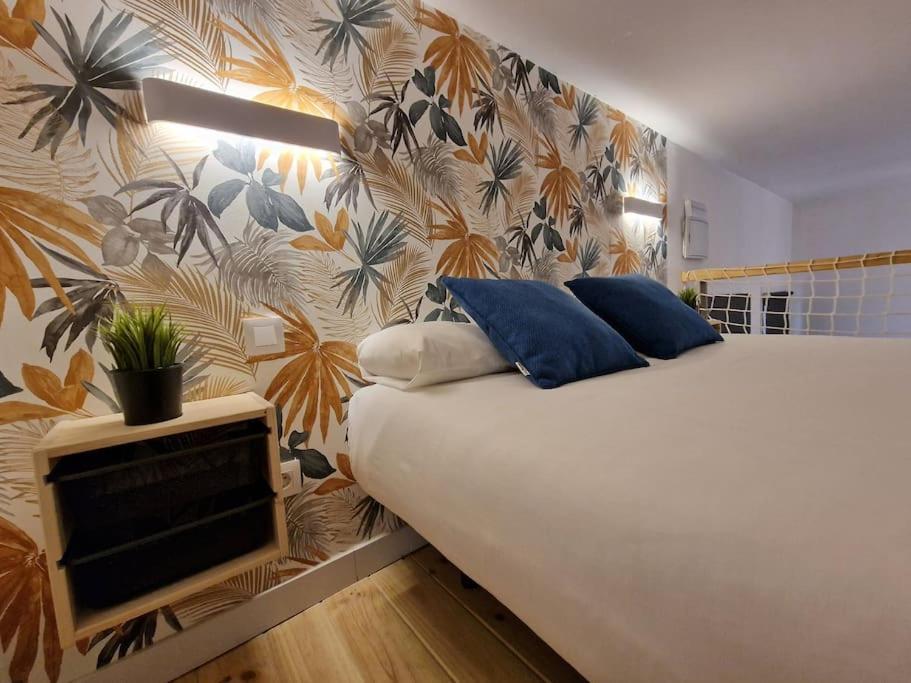Mediodia Chica Apartamento Tipo Loft En La Latina Apartment มาดริด ภายนอก รูปภาพ