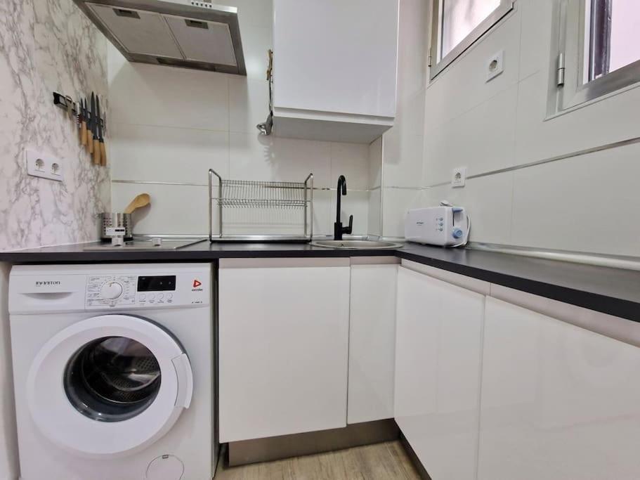 Mediodia Chica Apartamento Tipo Loft En La Latina Apartment มาดริด ภายนอก รูปภาพ