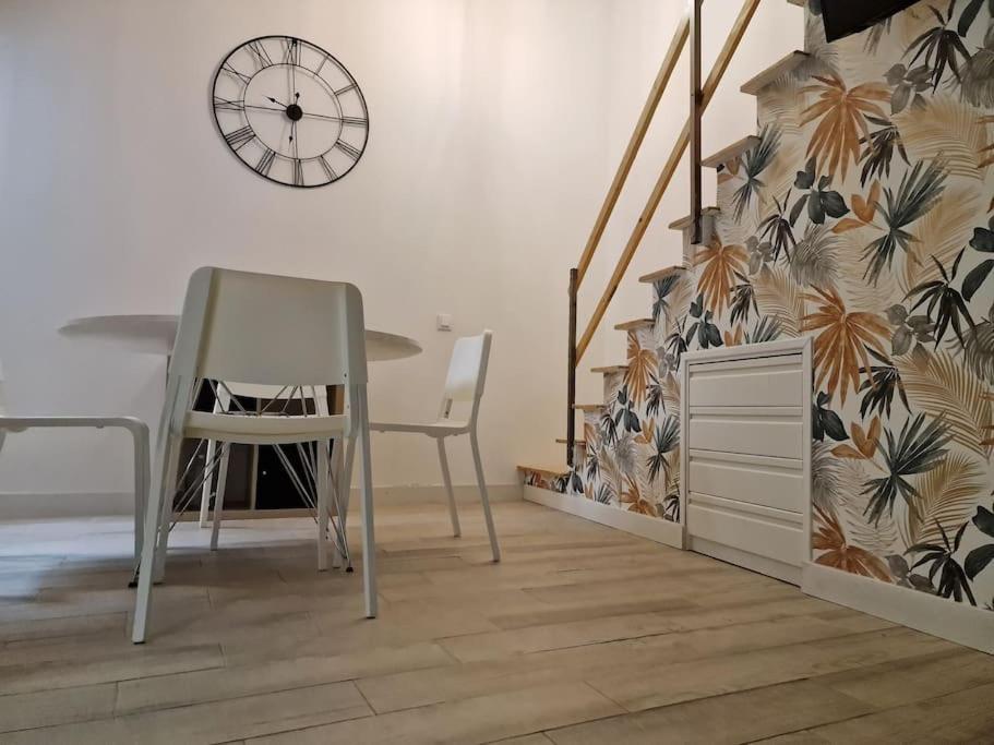 Mediodia Chica Apartamento Tipo Loft En La Latina Apartment มาดริด ภายนอก รูปภาพ